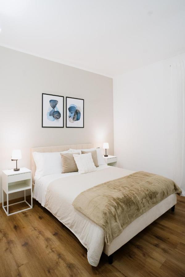 Alatea Apartments Poloni Verona Bagian luar foto