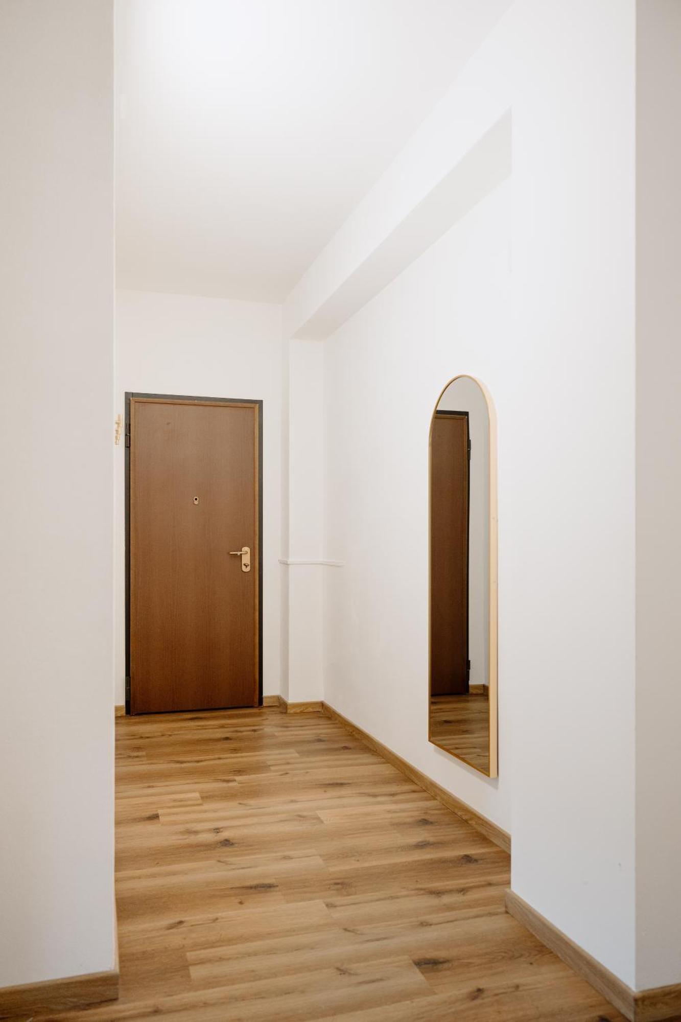 Alatea Apartments Poloni Verona Bagian luar foto